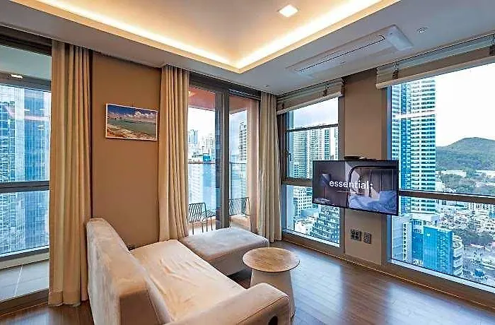 Hotel Elmomento Haeundae 3*
