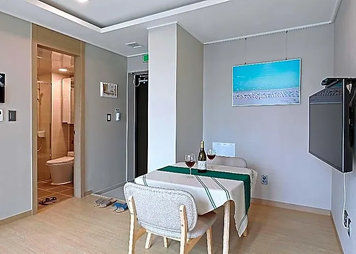 Elmomento Haeundae Hotel 3*